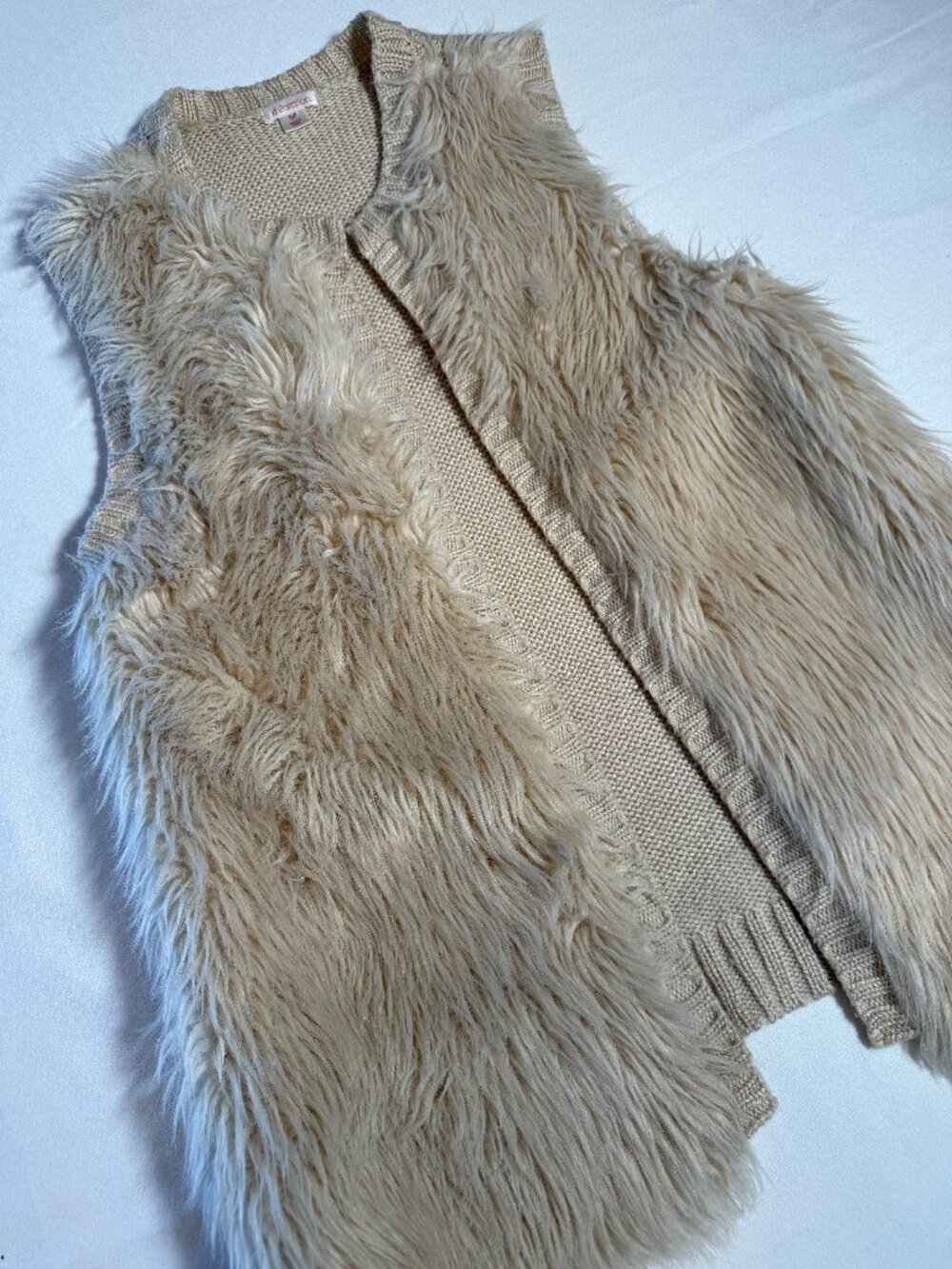 Xhiliration Women's Faux Fur Knit Vest Shaggy Beige Size S Y2K Style Boho